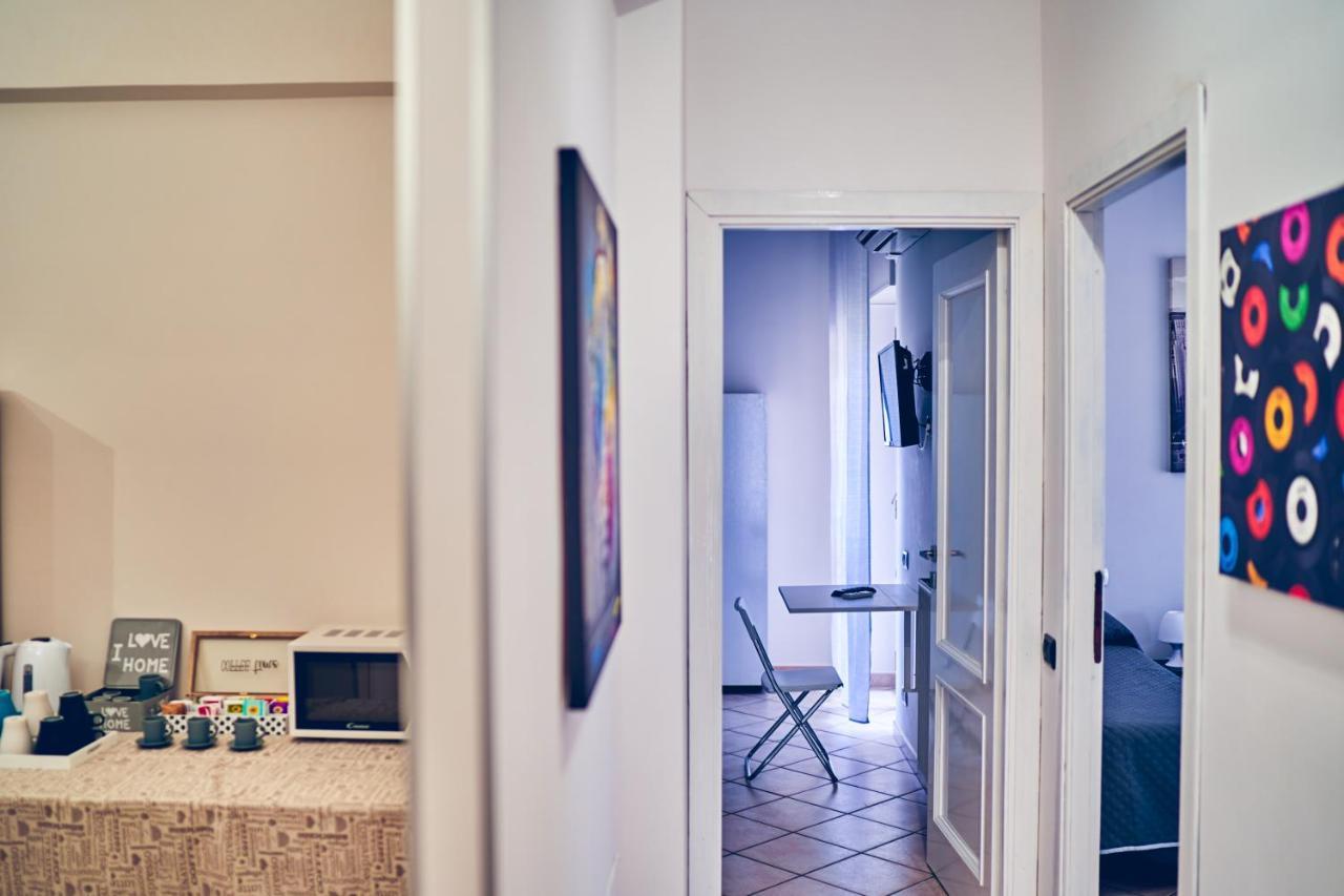 Travelershome 7Metri Guesthouse Чампино Екстериор снимка