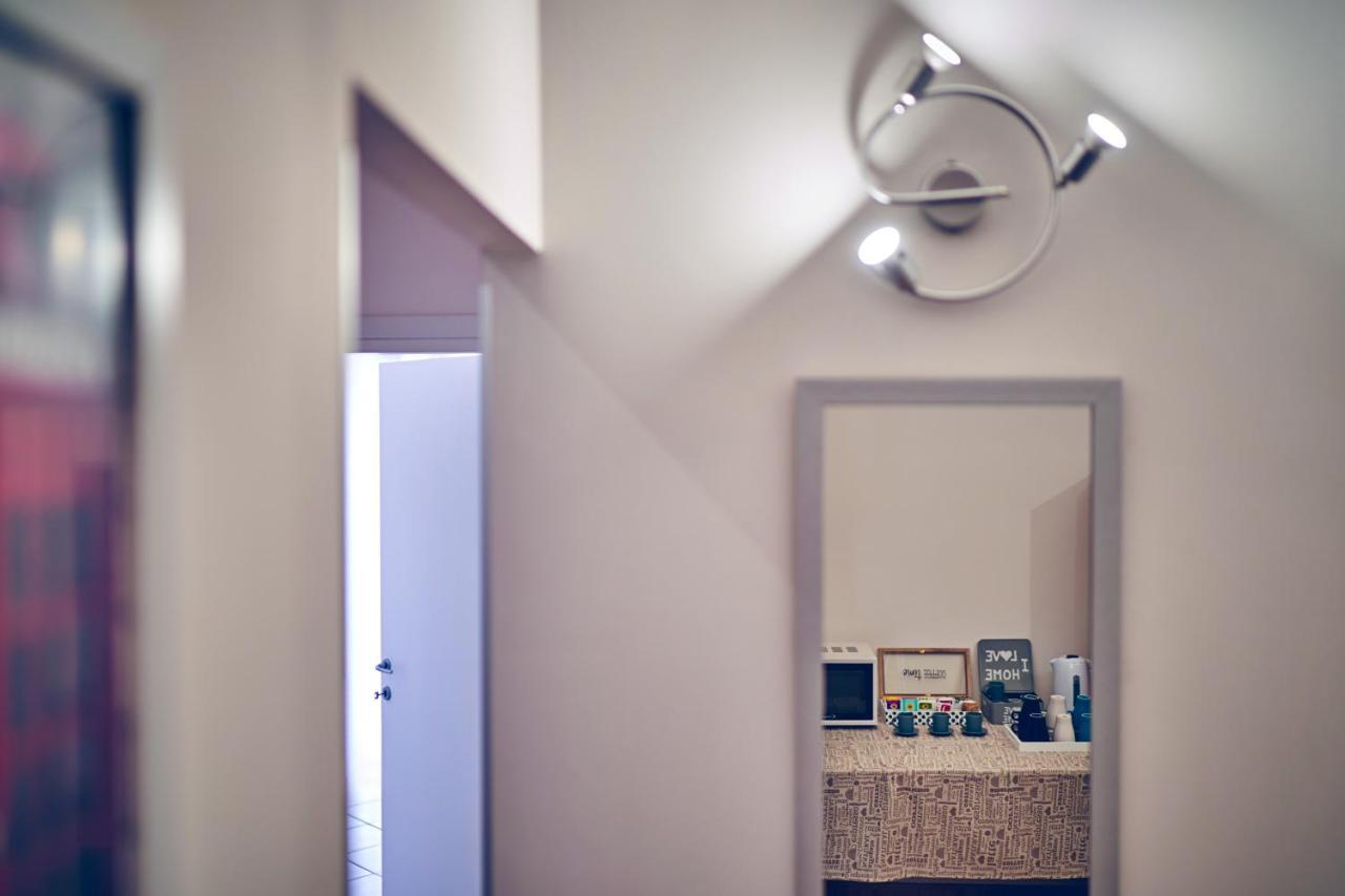 Travelershome 7Metri Guesthouse Чампино Екстериор снимка