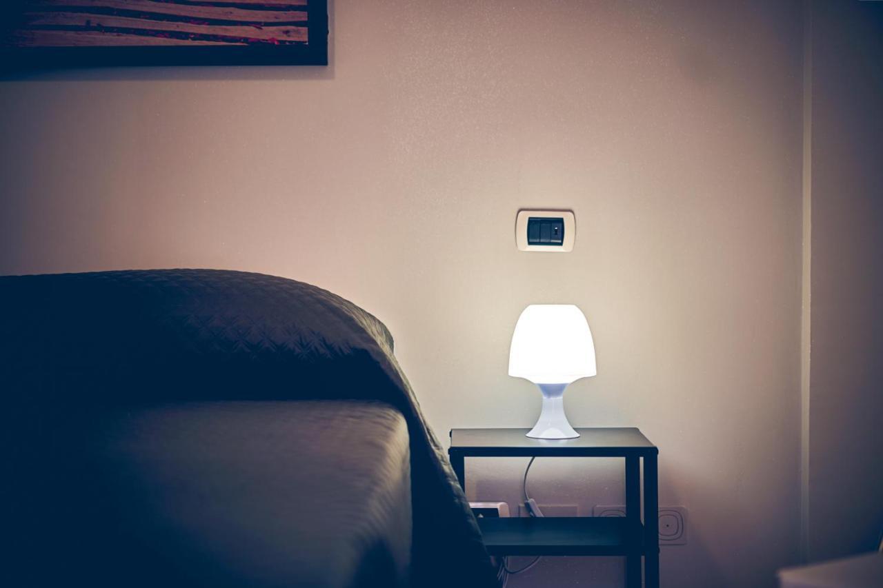 Travelershome 7Metri Guesthouse Чампино Екстериор снимка