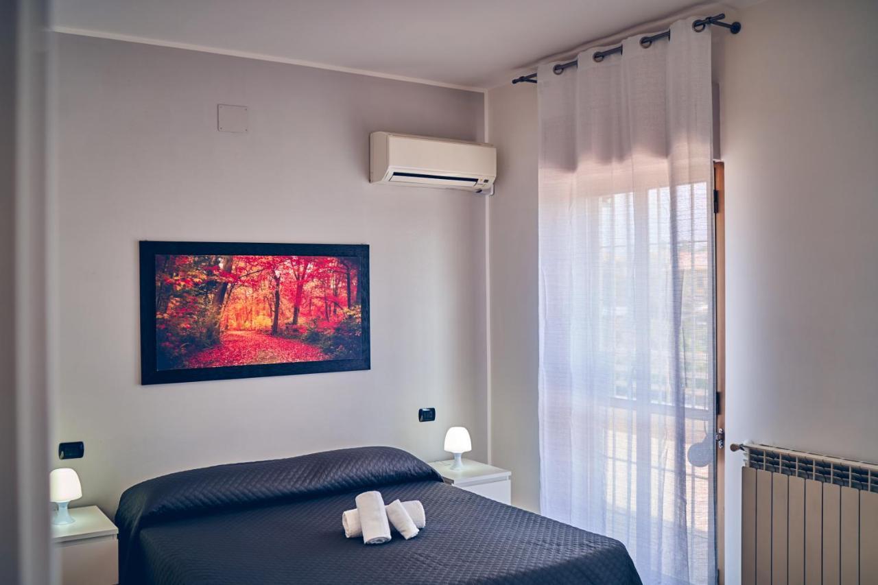 Travelershome 7Metri Guesthouse Чампино Екстериор снимка