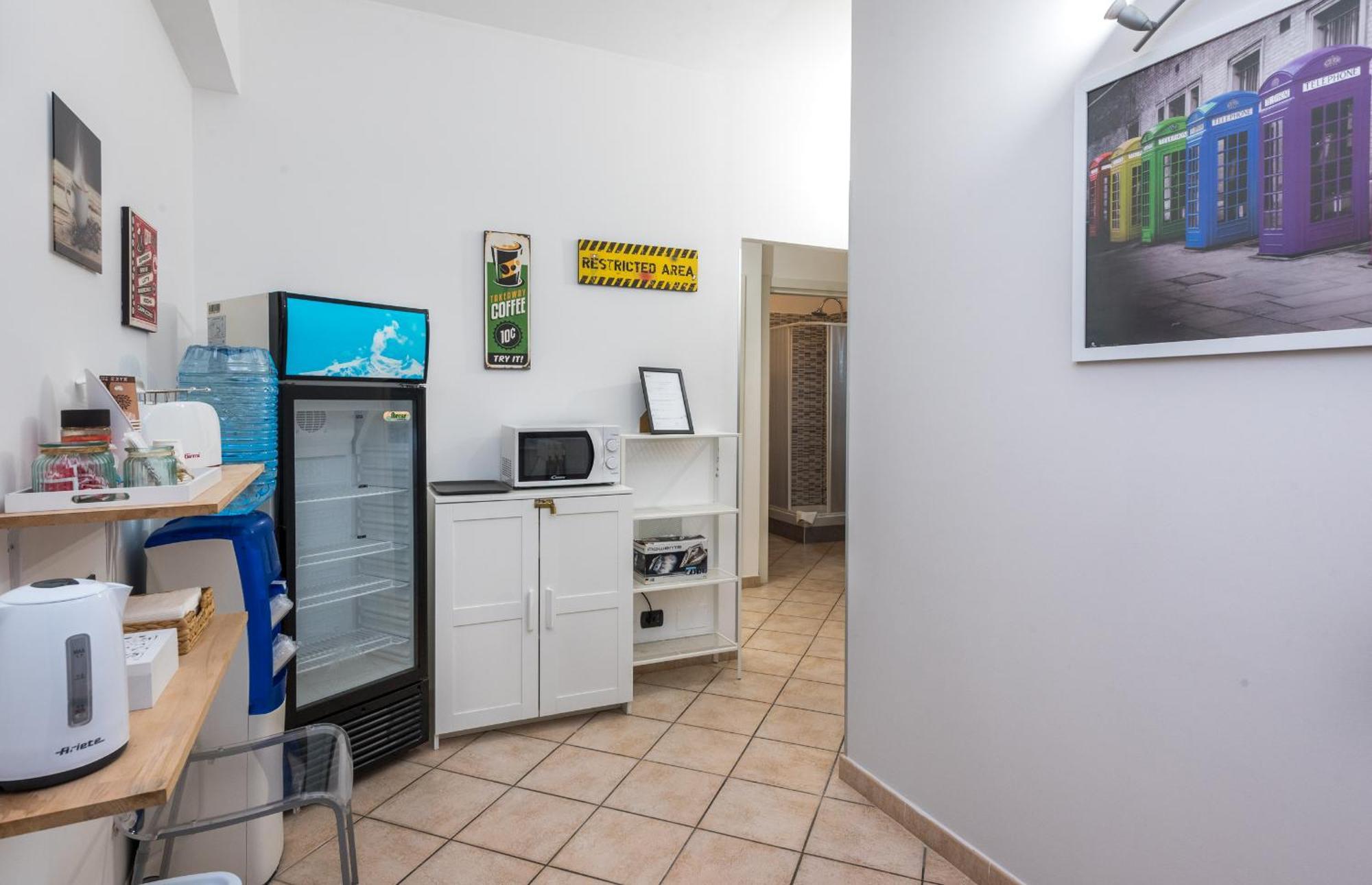 Travelershome 7Metri Guesthouse Чампино Екстериор снимка