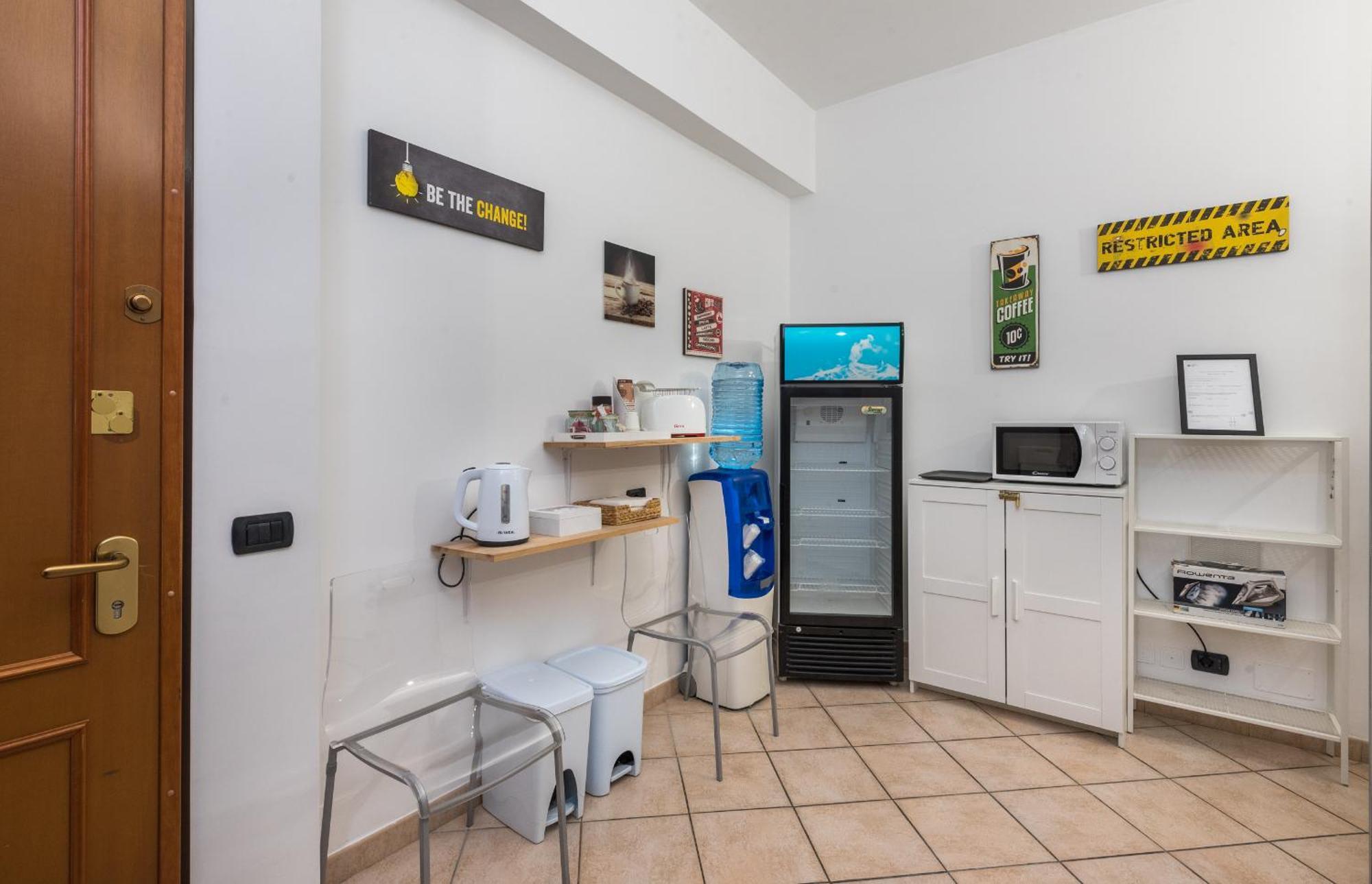 Travelershome 7Metri Guesthouse Чампино Екстериор снимка