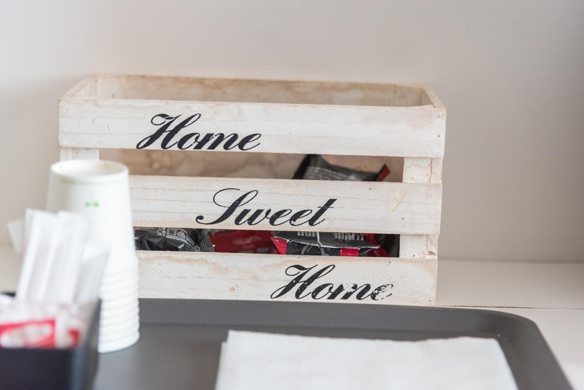 Travelershome 7Metri Guesthouse Чампино Екстериор снимка